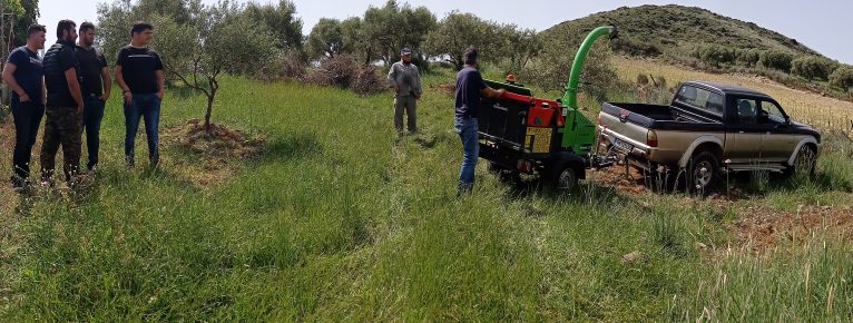 ΤΜ Solutions: trainings for the use of the shredder machine for prunes of olive trees